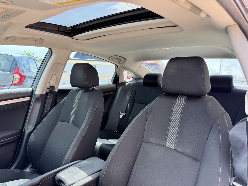 2017 Honda Civic Image 24