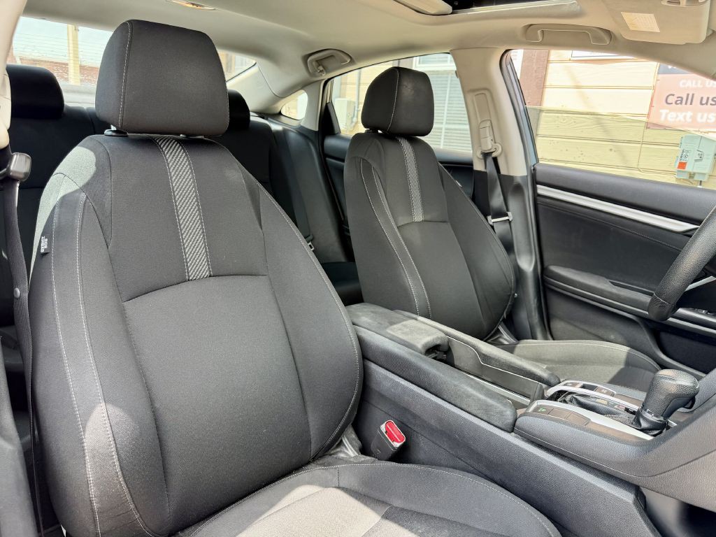 2017 Honda Civic Image 29