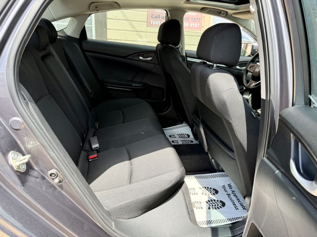2017 Honda Civic Image 30