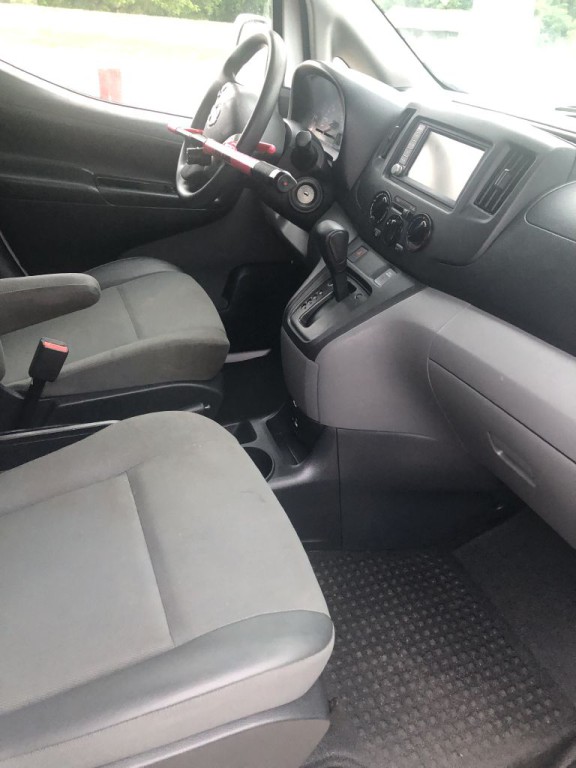 2020 Nissan NV200 Image 2
