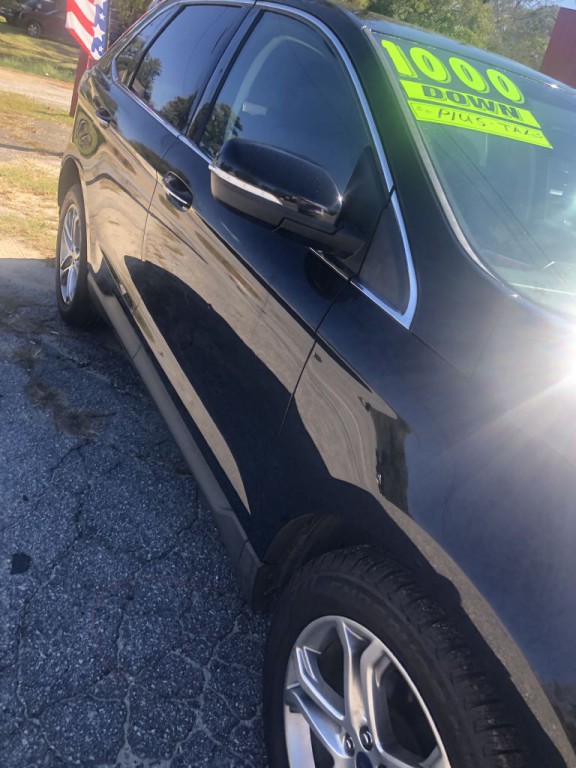 2017 Ford Edge Image 2