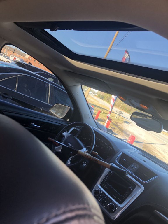 2017 GMC Acadia Image 3