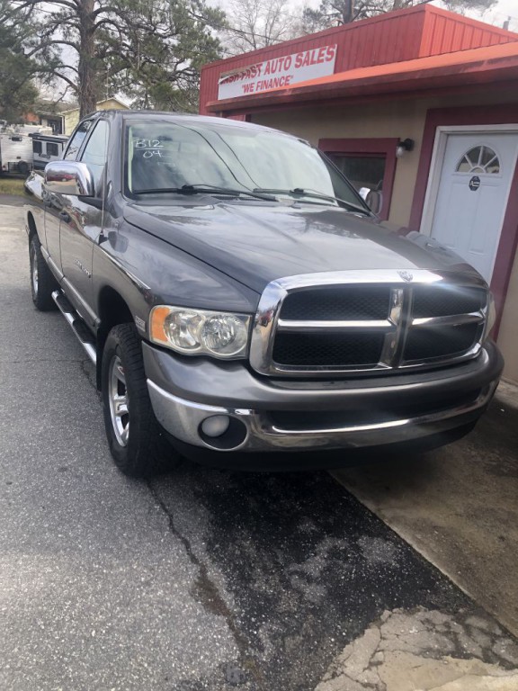 2004 Dodge Ram 1500 Image 1