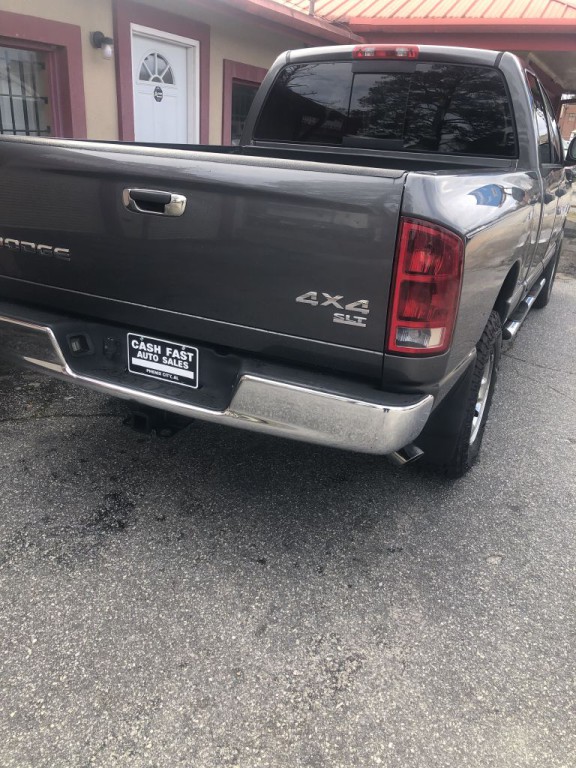 2004 Dodge Ram 1500 Image 2