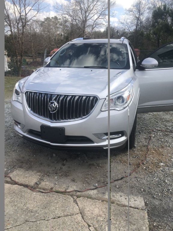 2017 Buick Enclave Image 2