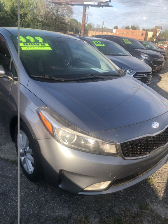 2017 Kia Forte Image 3