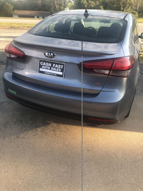 2017 Kia Forte Image 4