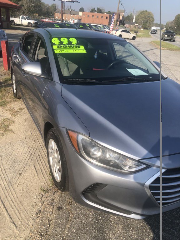 2017 Hyundai Elantra Image 4