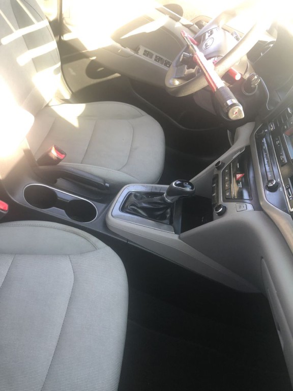 2017 Hyundai Elantra Image 5