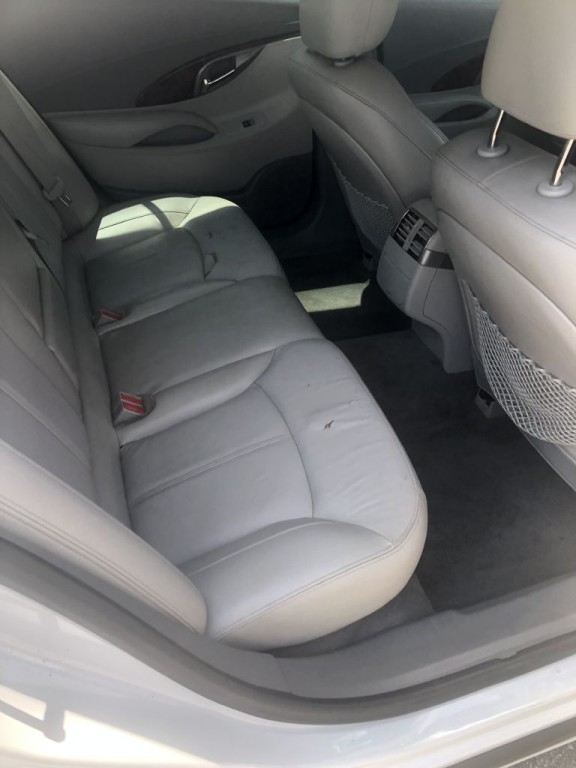 2012 Buick Lacrosse Image 3