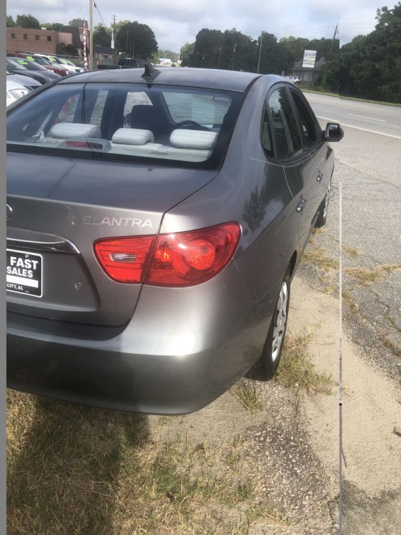 2010 Hyundai Elantra Image 3