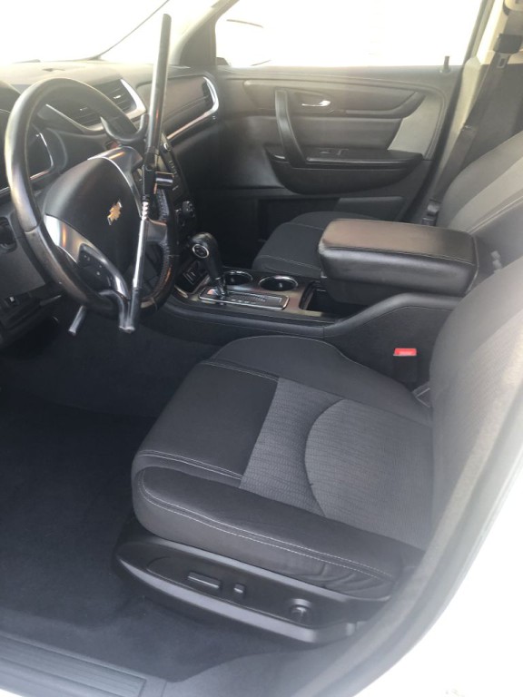 2017 Chevrolet Traverse Image 3