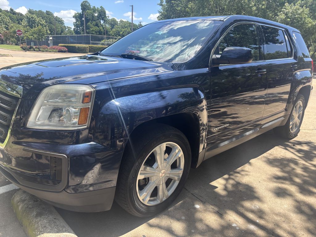 2017 GMC Terrain Image 2
