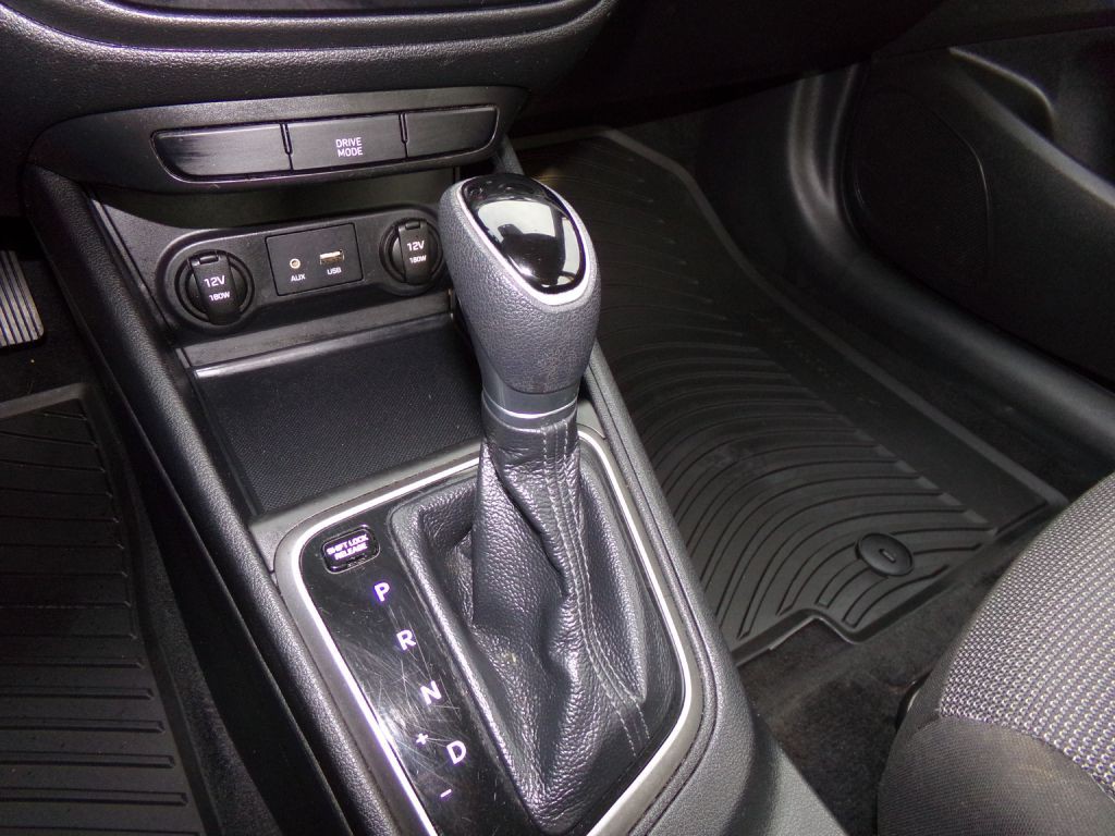 2019 Hyundai Accent Image 18