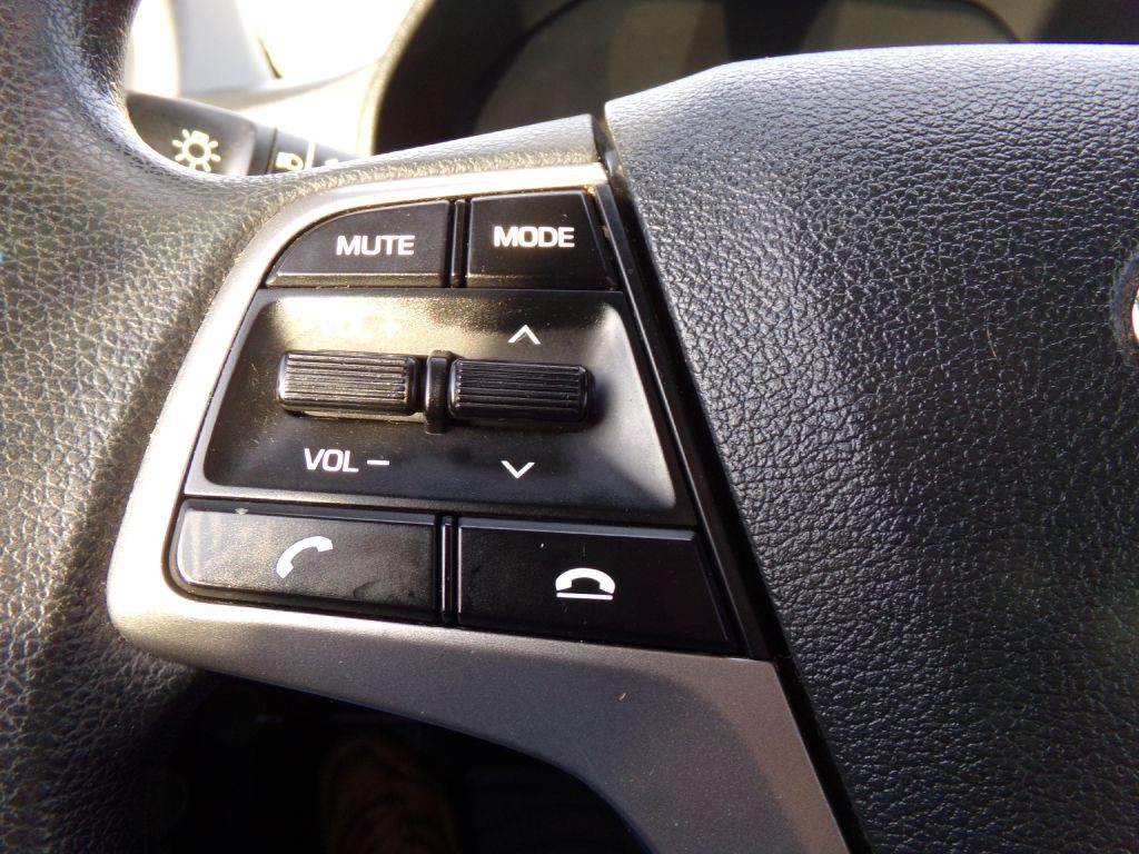 2019 Hyundai Accent Image 19