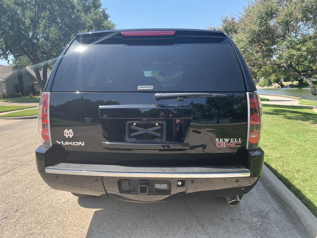 2014 GMC Yukon Image 3