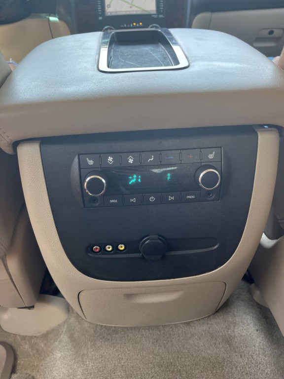 2014 GMC Yukon Image 9