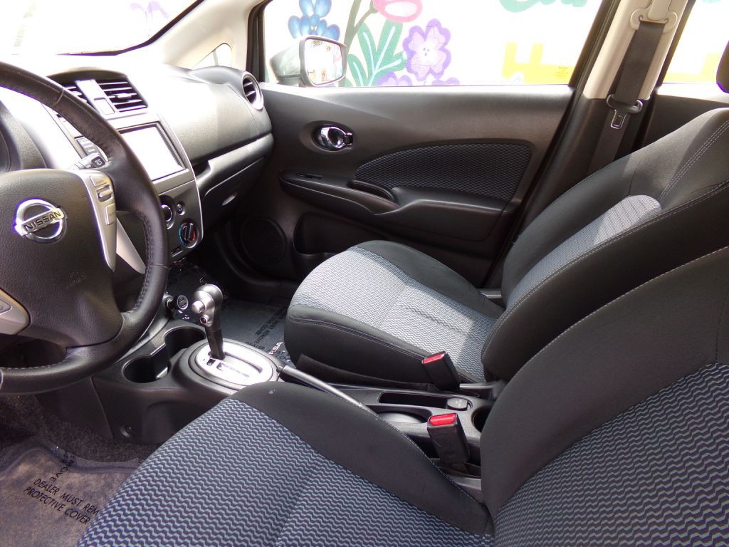 2019 Nissan Versa Image 4