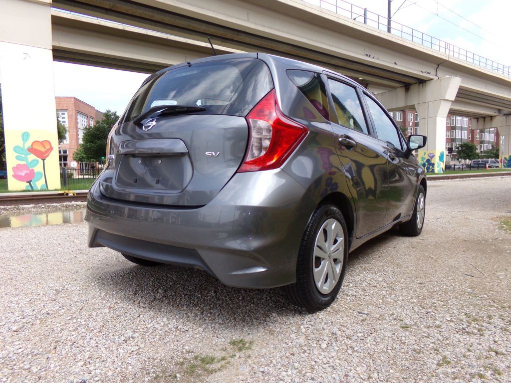 2019 Nissan Versa Image 7