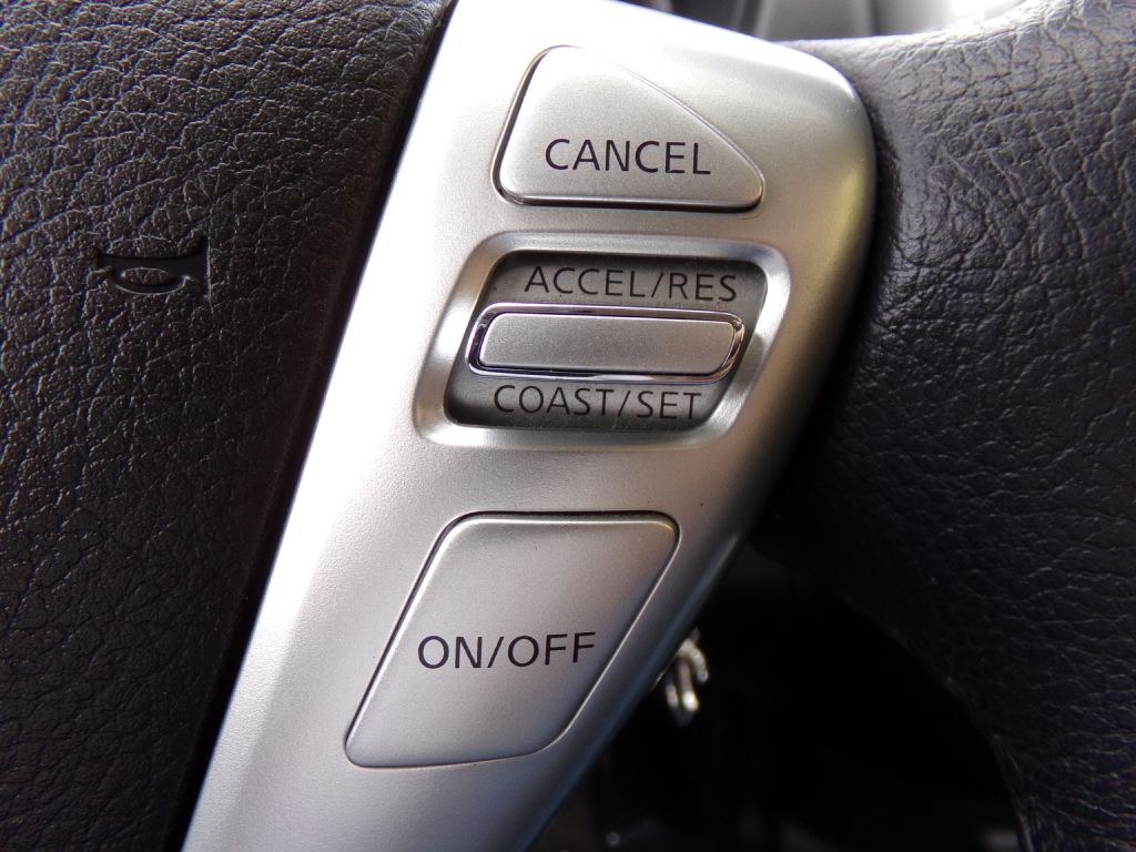 2019 Nissan Versa Image 12