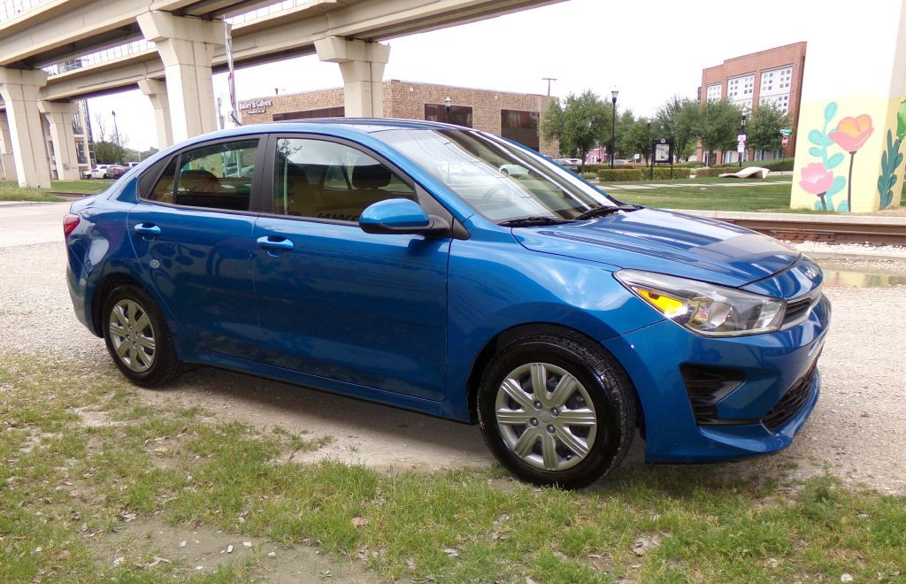 2022 Kia Rio Image 6