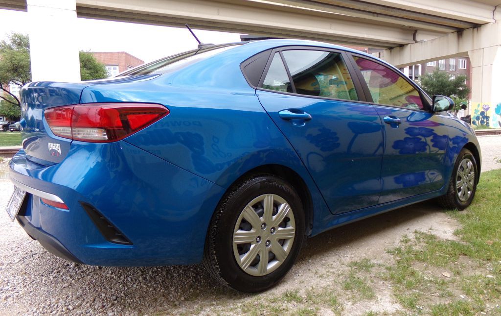 2022 Kia Rio Image 7