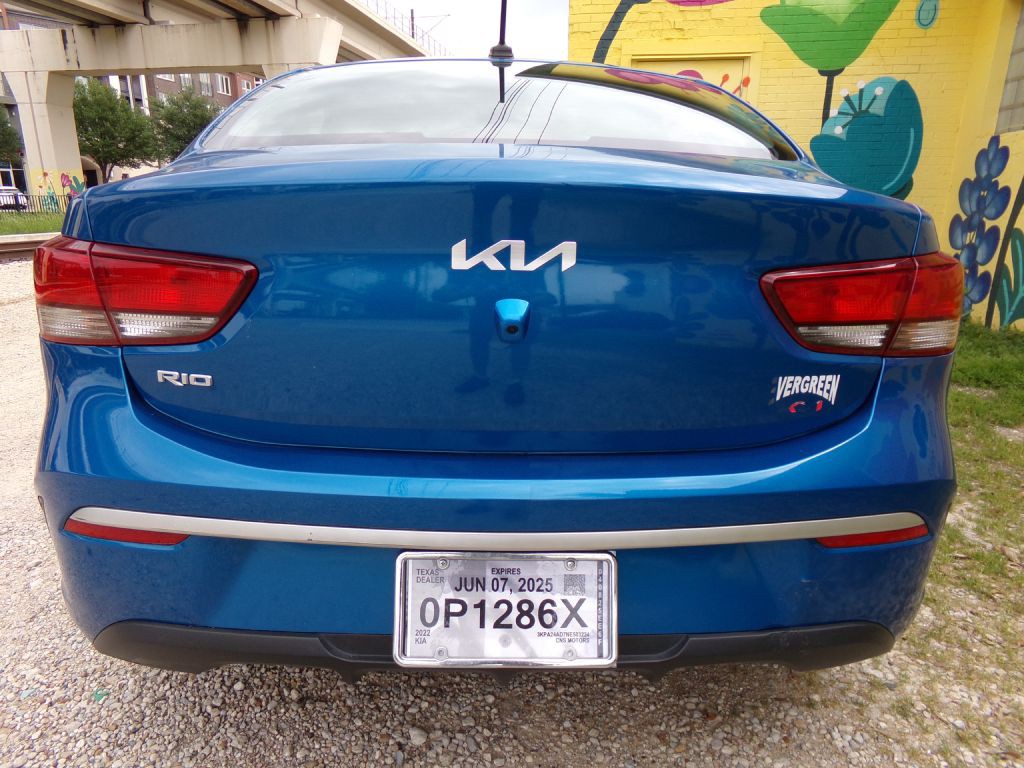 2022 Kia Rio Image 8