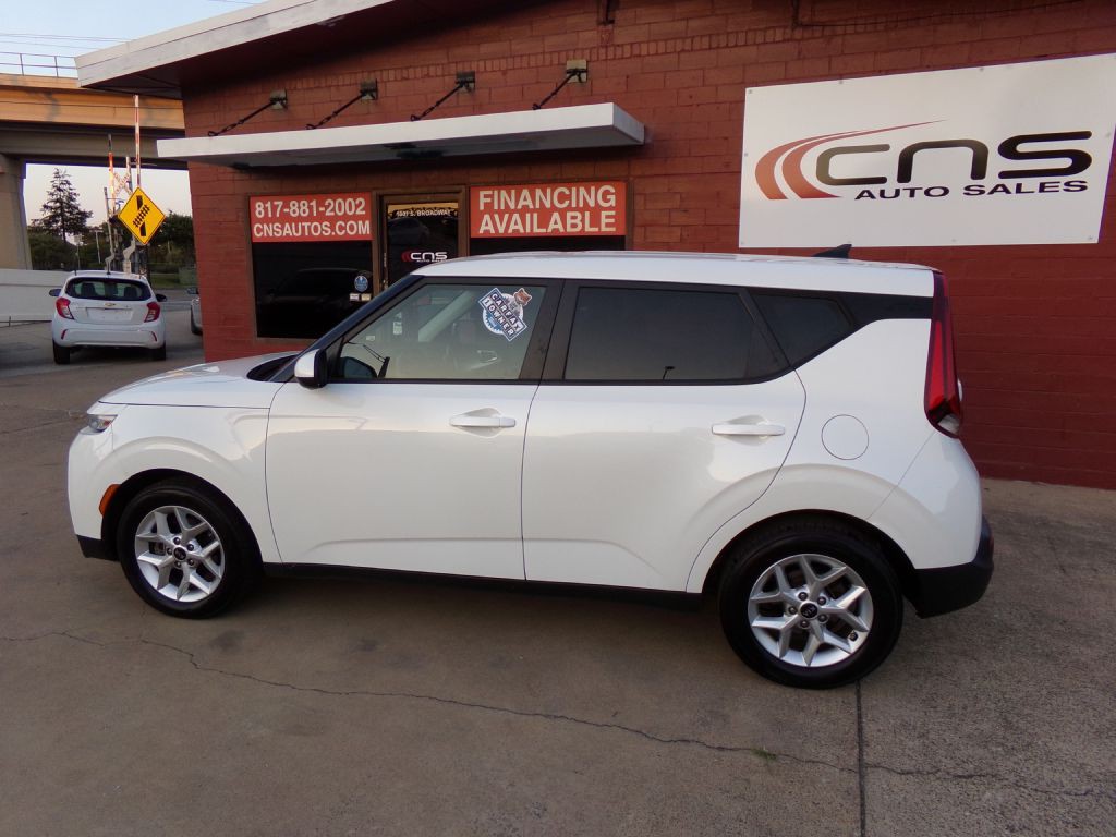 2020 Kia Soul Image 1