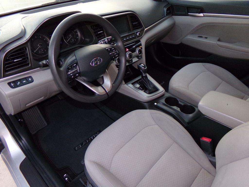 2019 Hyundai Elantra Image 6