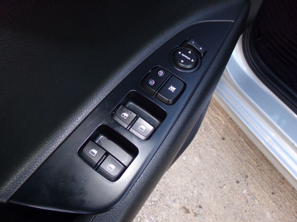 2019 Kia Rio Image 10