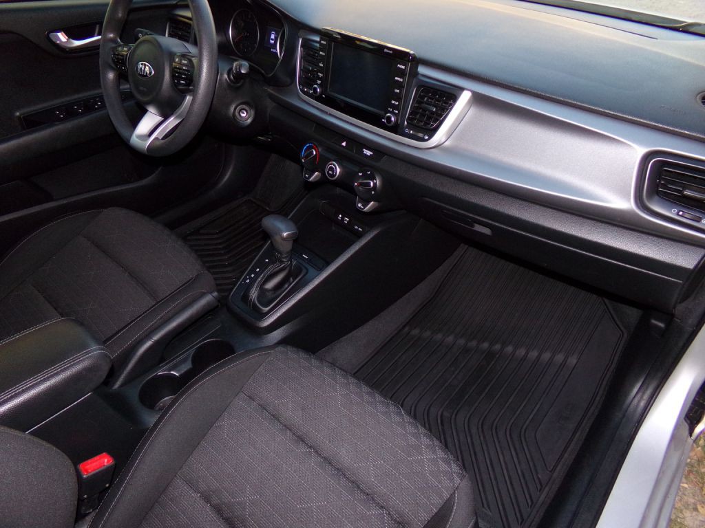 2019 Kia Rio Image 12