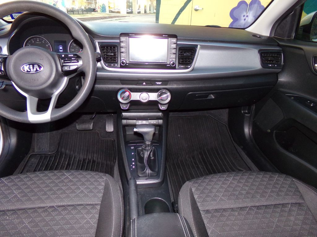 2019 Kia Rio Image 15