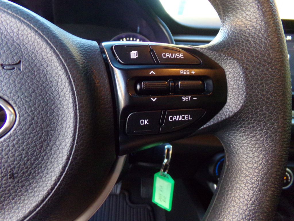 2019 Kia Rio Image 19