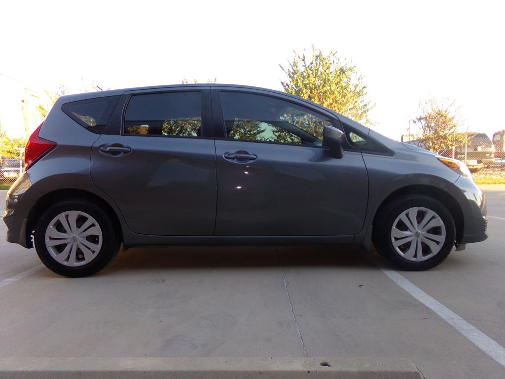 2018 Nissan Versa Image 7