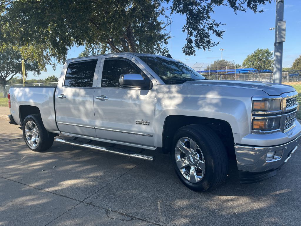 2015 Chevrolet Silverado 1500 Image 2