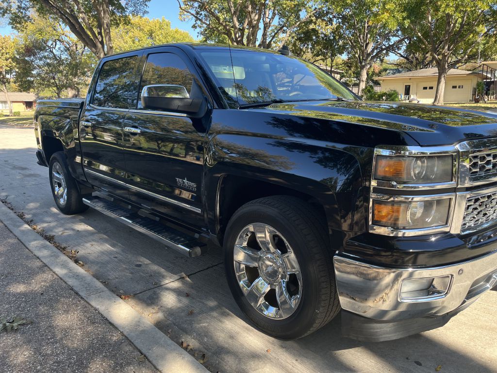 2015 Chevrolet Silverado 1500 Image 1