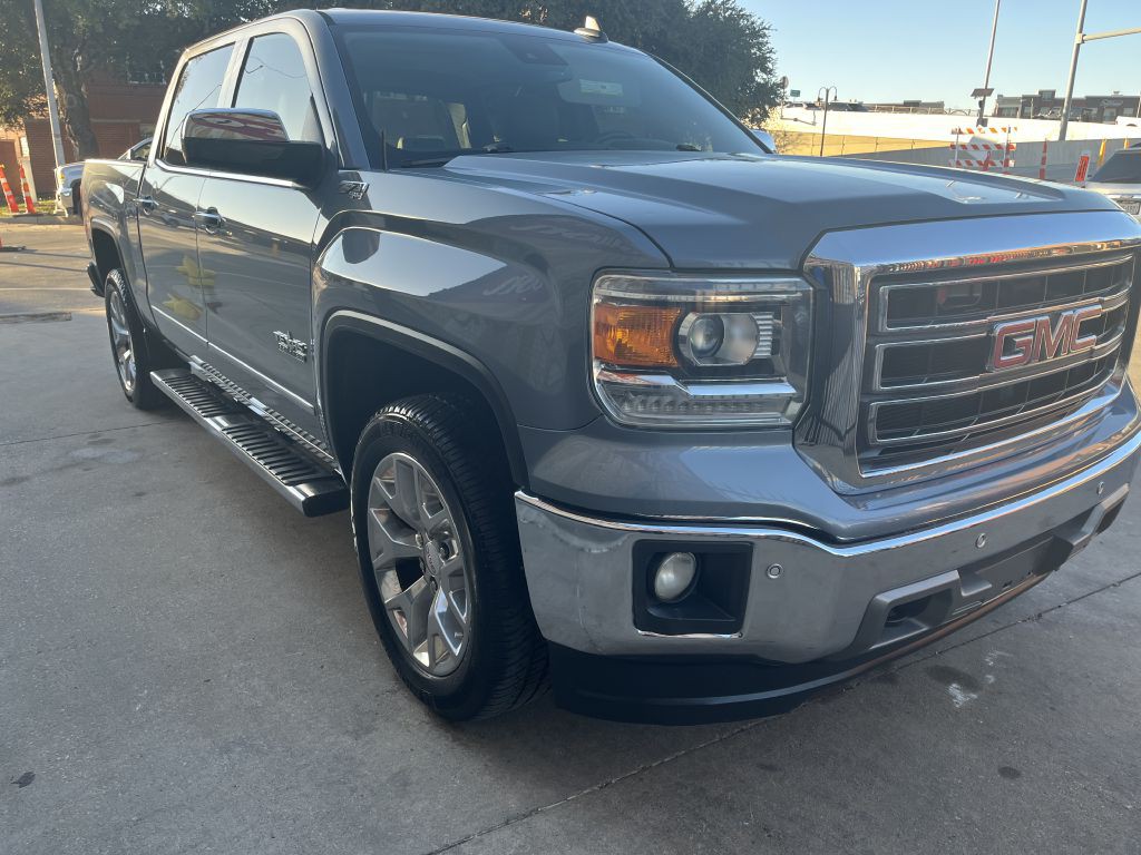 2015 GMC Sierra Image 2