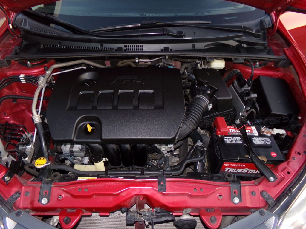 2015 Toyota Corolla Image 17