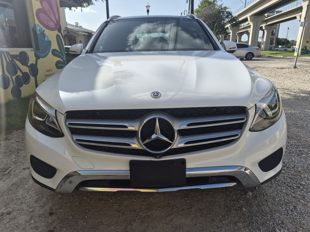 2018 Mercedes-Benz GLC-Class Image 10