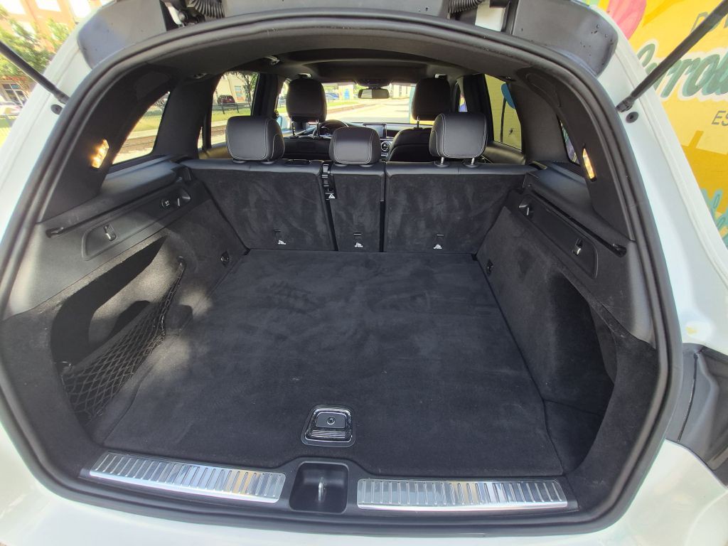 2018 Mercedes-Benz GLC-Class Image 12
