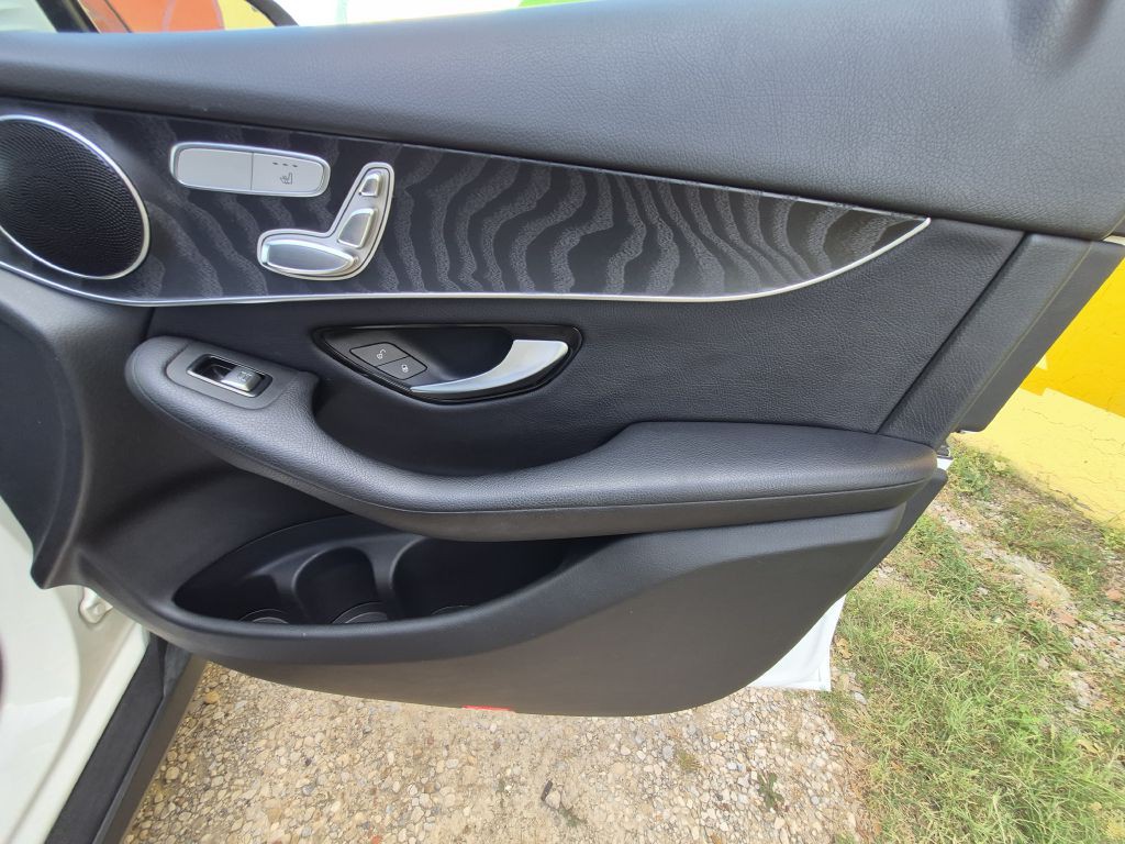 2018 Mercedes-Benz GLC-Class Image 28