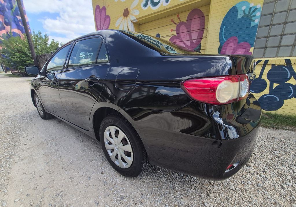 2012 Toyota Corolla Image 7