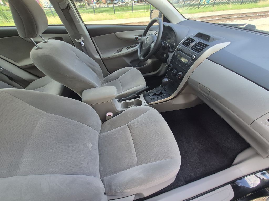 2012 Toyota Corolla Image 12