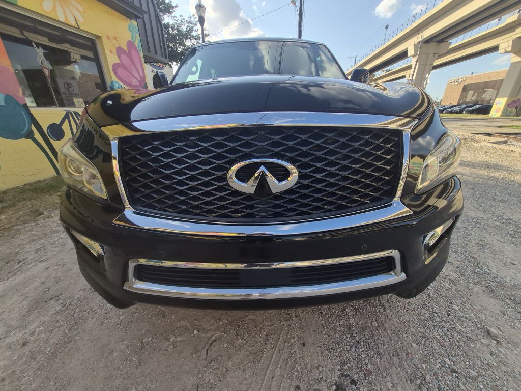 2017 INFINITI QX80 Image 4