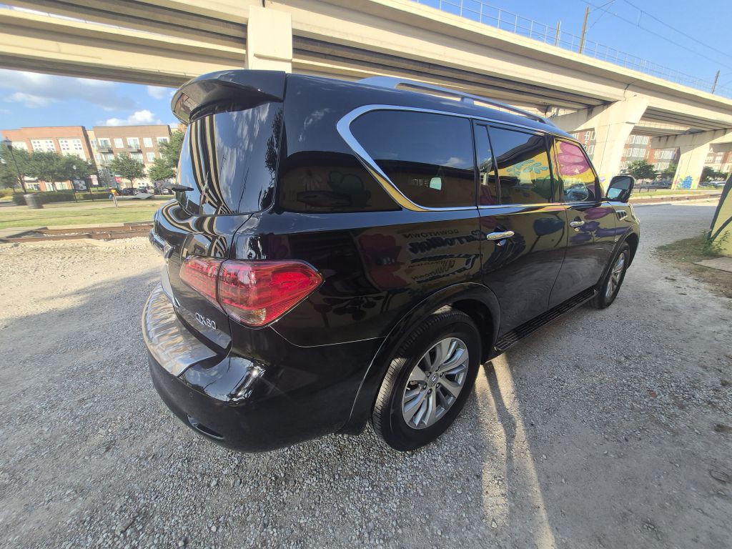 2017 INFINITI QX80 Image 9