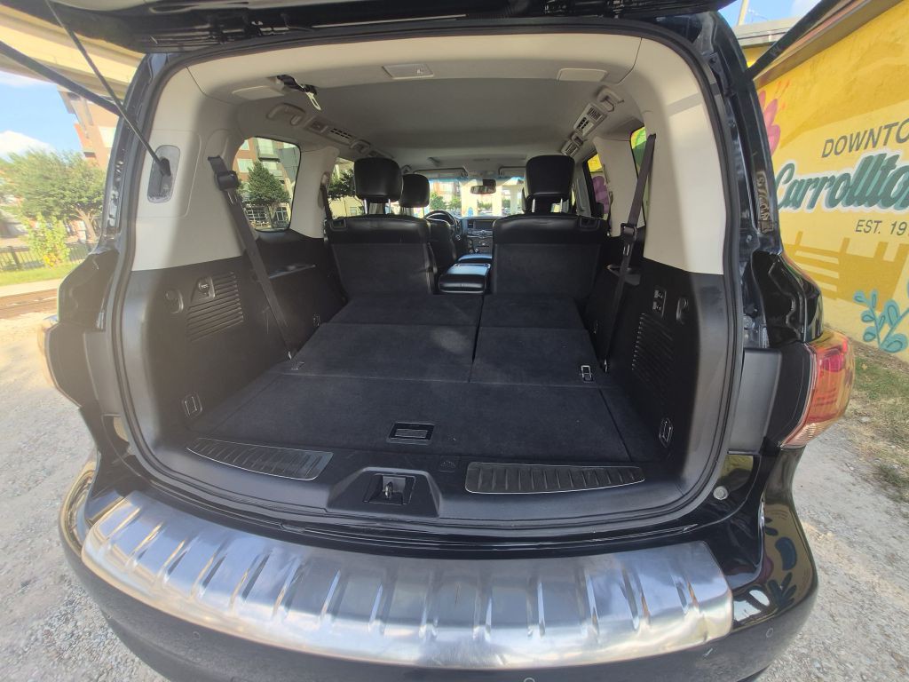 2017 INFINITI QX80 Image 12