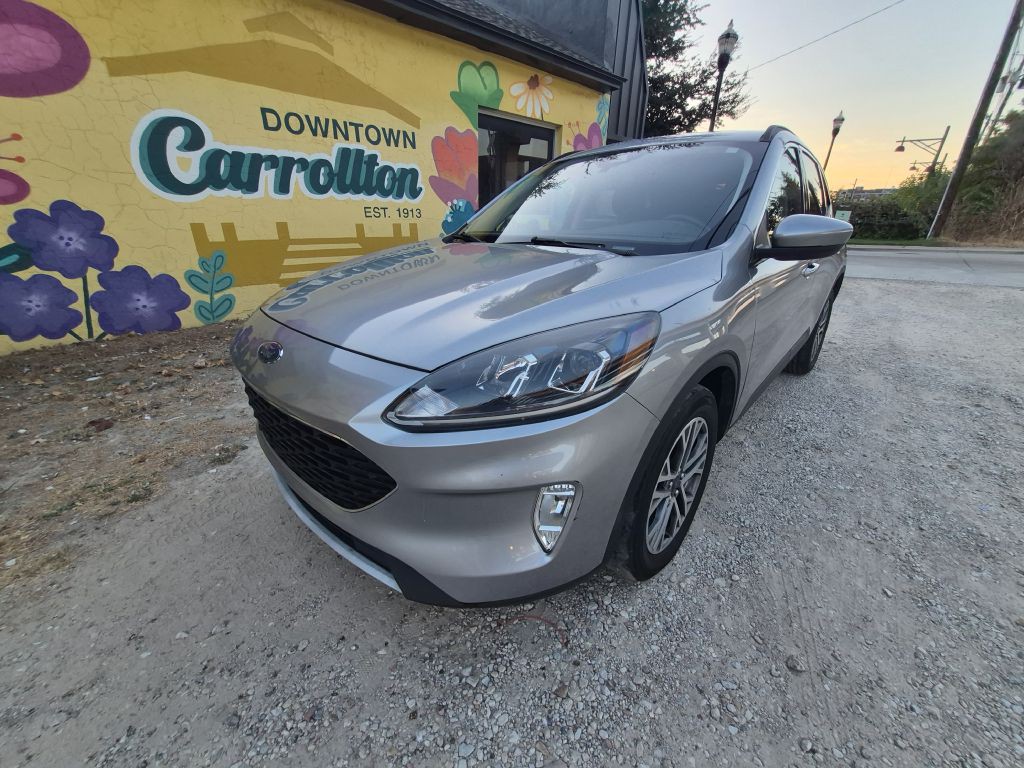 2021 Ford Escape Image 2