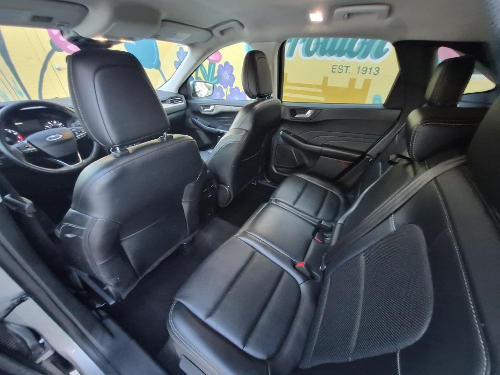 2021 Ford Escape Image 15
