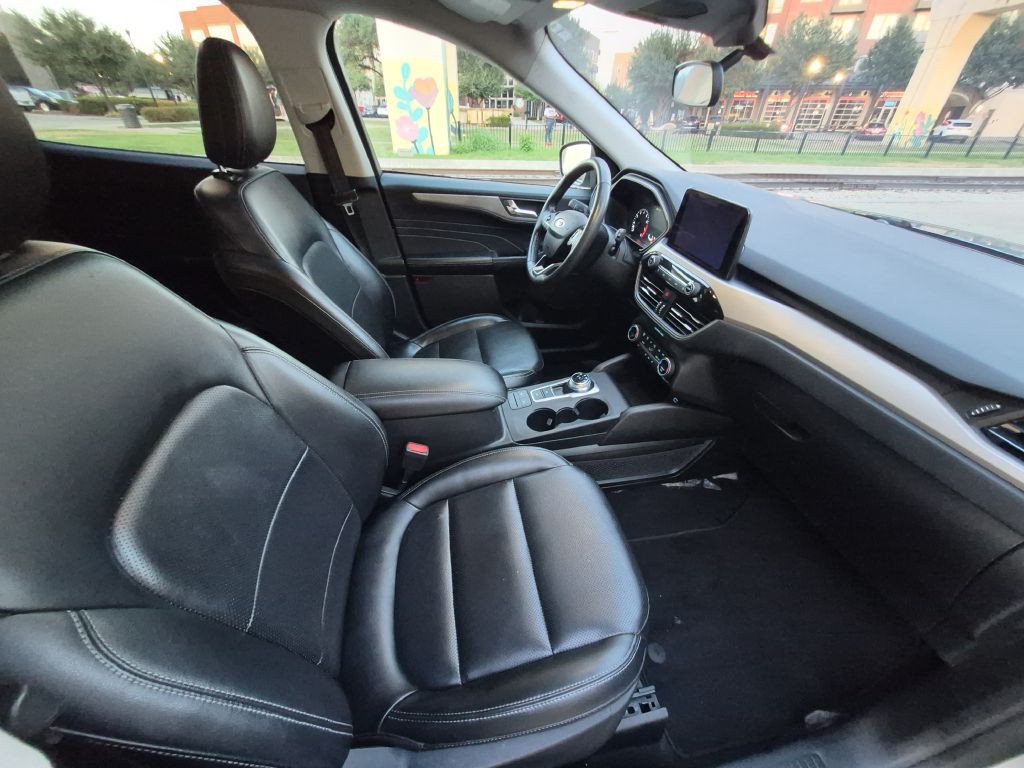 2021 Ford Escape Image 19