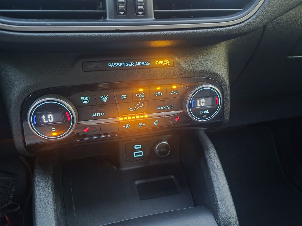 2021 Ford Escape Image 30